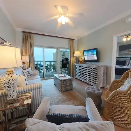 2 Bedroom Condo At Crystal Tower With 2 Outdoor Pools, Lazy River, Heated Indoor Pool, Beach Access
