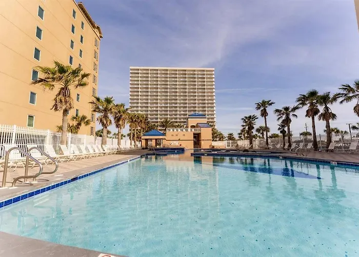 2 Bedroom At Crystal Tower With 2 Outdoor Pools, Lazy River, Heated Indoor Pool, Access *