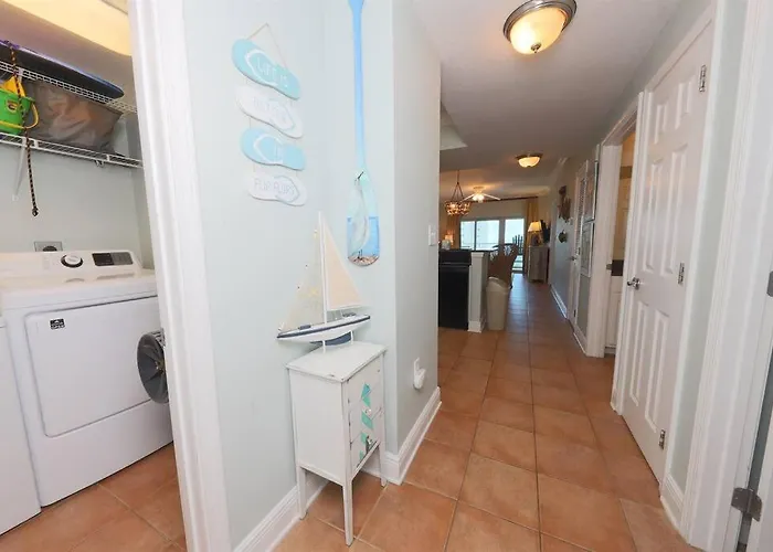 2 Bedroom At Crystal Tower With 2 Outdoor Pools, Lazy River, Heated Indoor Pool, Access Gulf Shores